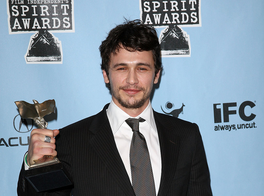 Actor James Franco poses with the Best Supporting Male award for "MILK" at the 24th Annual Film Independent's Spirit Awards held at Santa Monica Beach on February 21, 2009 in Santa Monica, California. 