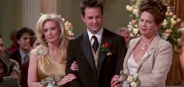 Chandler Bing (Matthew Perry) with Helena (Kathleen Turner)