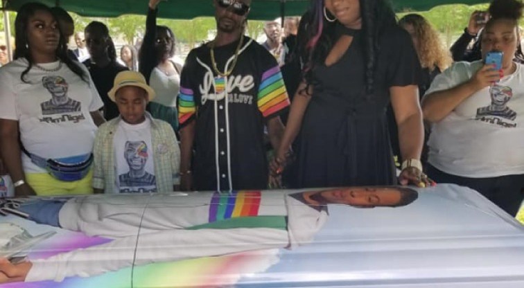 Nigel Shelby buried in rainbow casket.