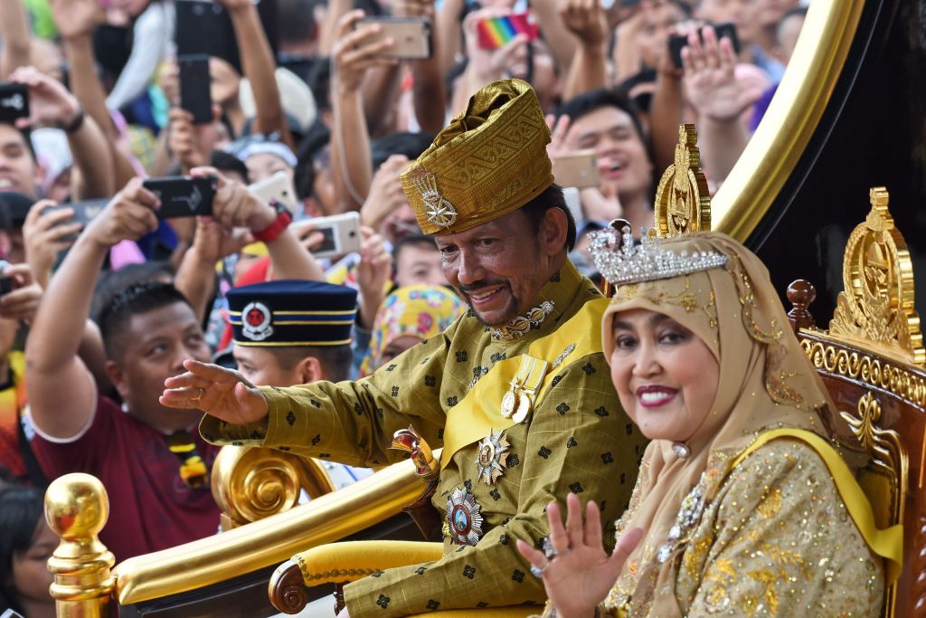 Brunei foreign minister says gay executions are ‘unlikely’ despite new law