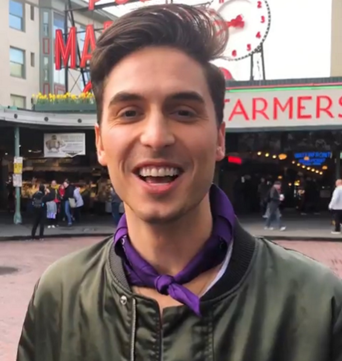 Incredible impression of Queer Eye star Antoni Porowski goes viral