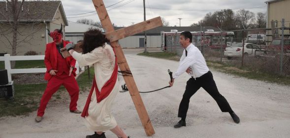 Pete Buttigieg impersonator whips Jesus in bizarre anti-gay protest