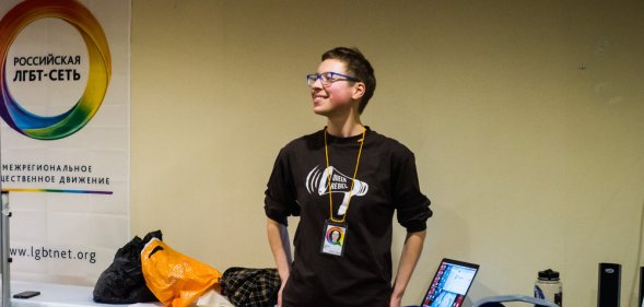 Genderqueer activist Dasha in Russia (PinkNews)