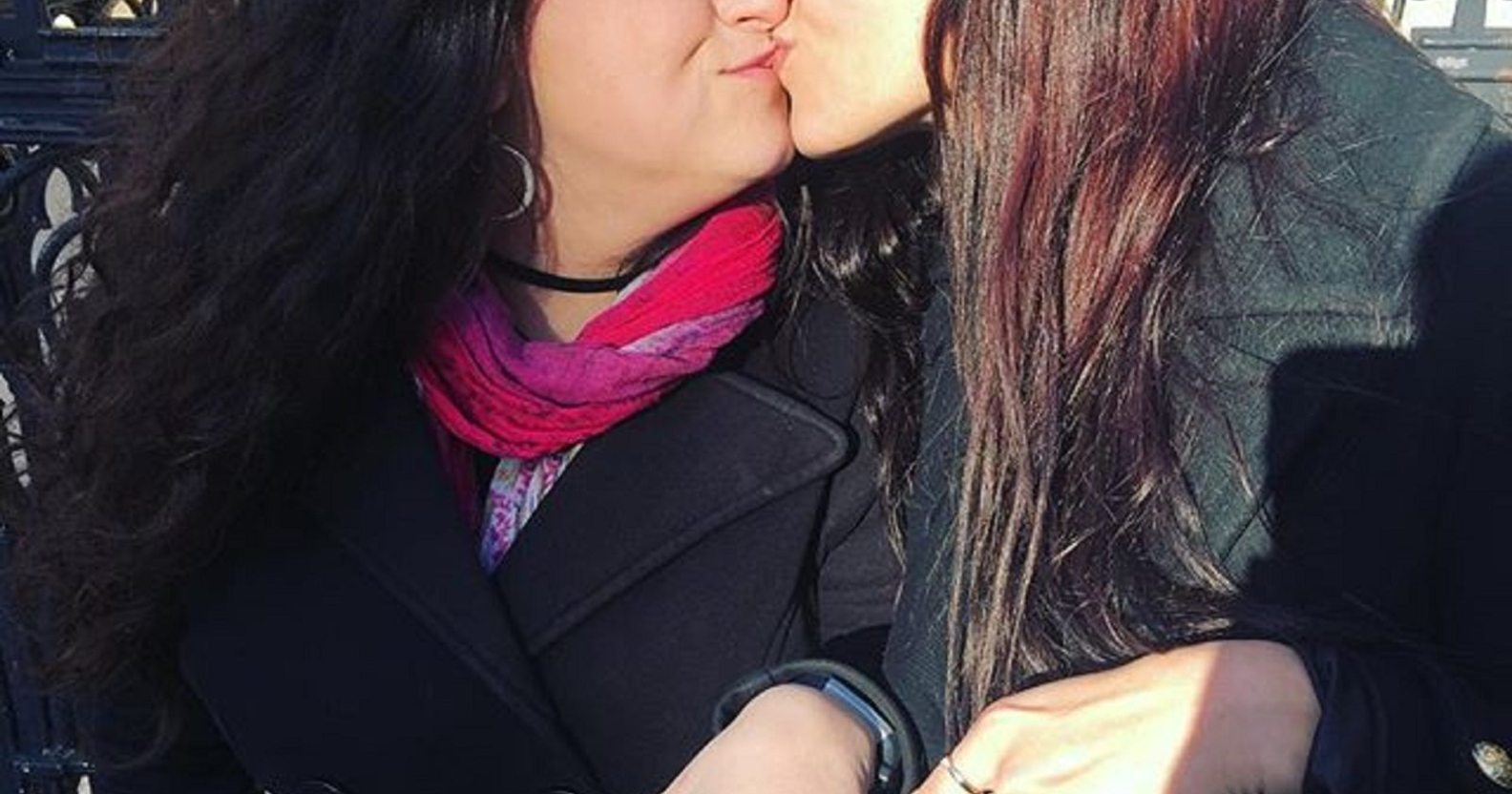 Lesbian YouTube star Chrissy Chambers wins 'revenge porn' case against ex- boyfriend, gets engaged to celebrate | PinkNews