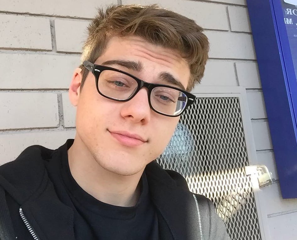 lonely-gay-porn-star-opens-up-about-difficulties-of-dating-because-of