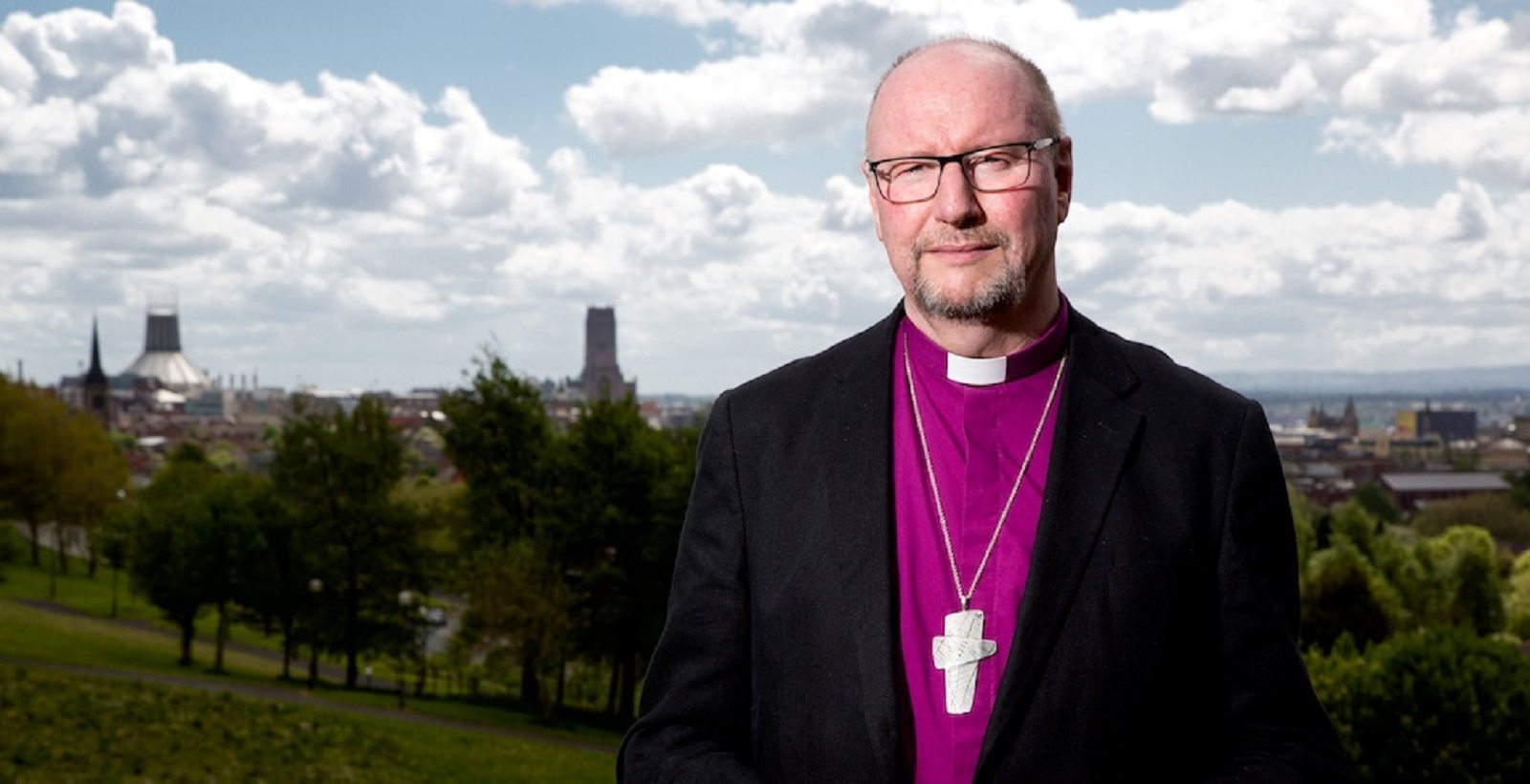 UK: First gay clergy to marry 'fired' by Bishop | PinkNews
