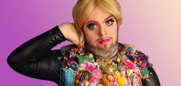 Drag queen Horrora Shebang gets into make-up (PinkNews)