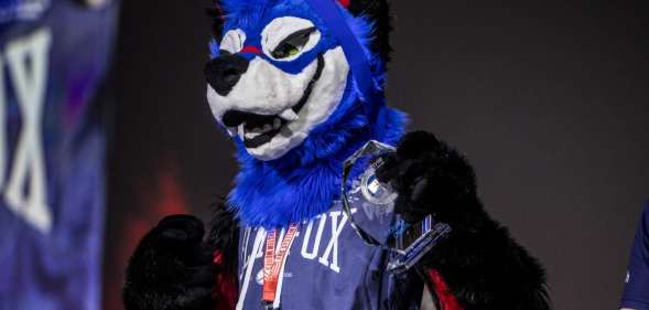LAS VEGAS, NV - AUGUST 05: Dominique "SonicFox" McLean celebrates after winning the DragonBall FighterZ Grand Championship during EVO 2018 at the Mandalay Bay Events Center on August 5, 2018 in Las Vegas, Nevada. (Photo by Joe Buglewicz/Getty Images)
