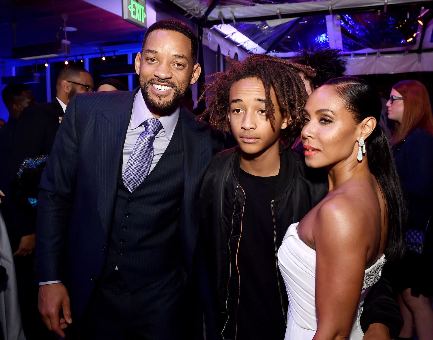 Anyone else think that Willow Smith might just be Jaden Smith in drag? :  r/funny