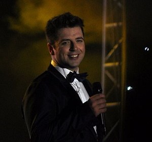 Westlife singer Mark Feehily announced he is expecting his first child