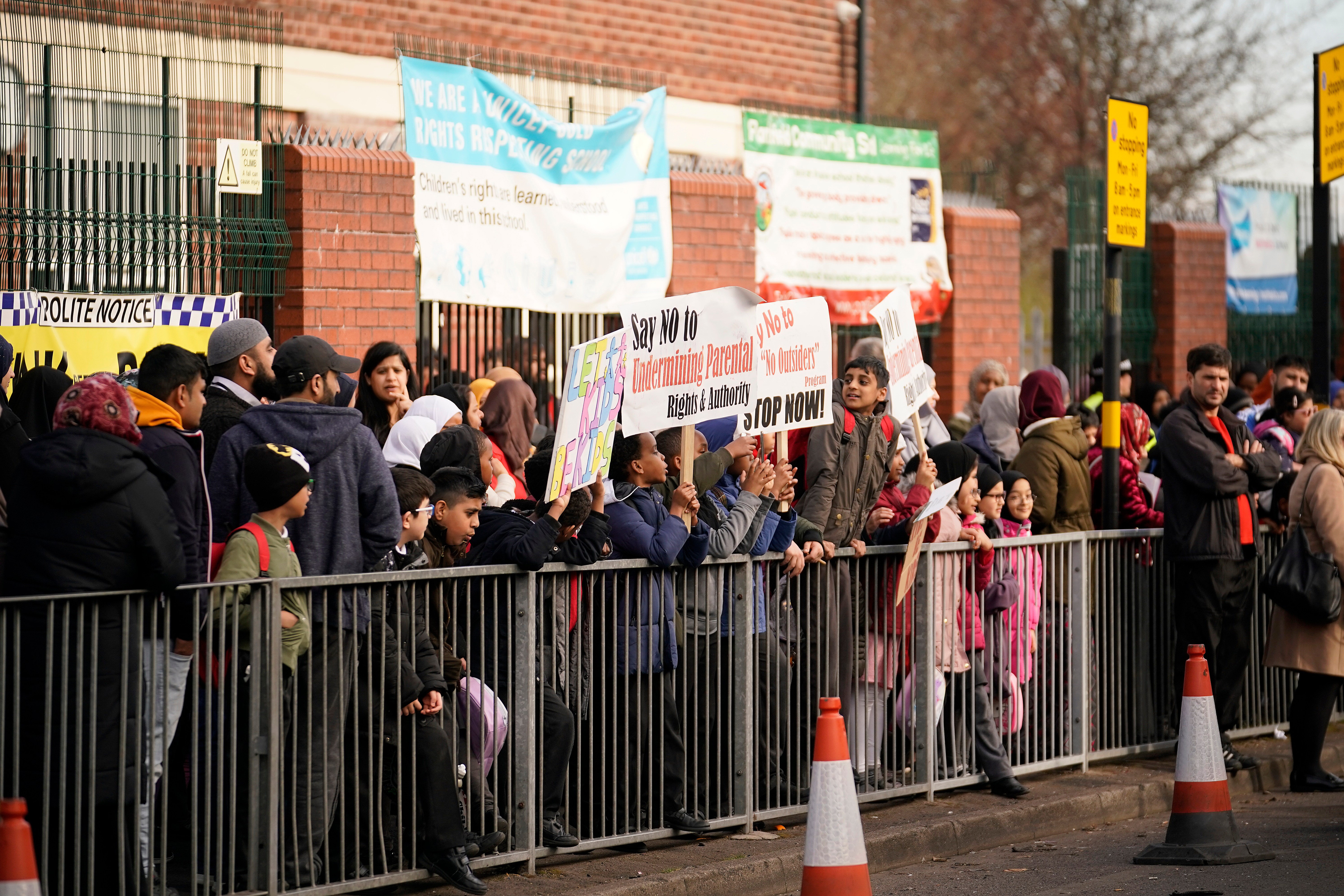 'Malicious outsiders' lying to Birmingham school protest parents | PinkNews