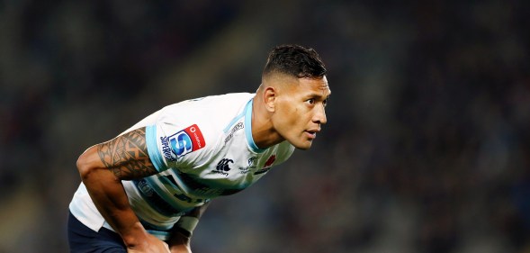 Israel Folau bending forward