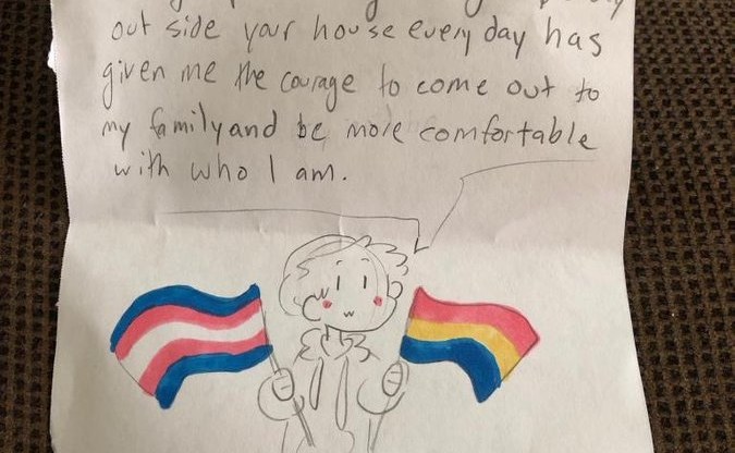 Touching note sent to lesbian couple reveals power of rainbow flags