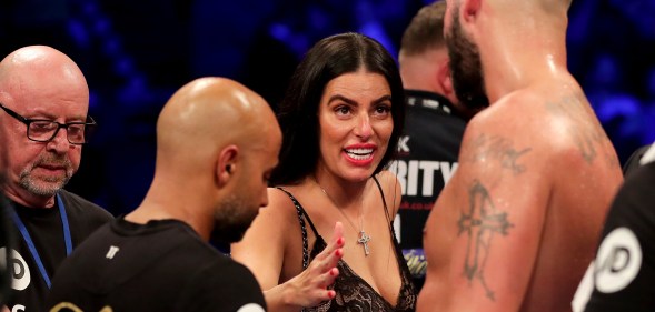 Tony Bellew's wife Rachael Roberts talking to him on November 11