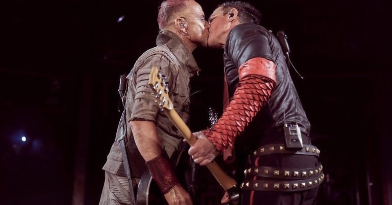 Rammstein Guitarists Kiss On Moscow Stage To Protest Anti Lgbt Laws