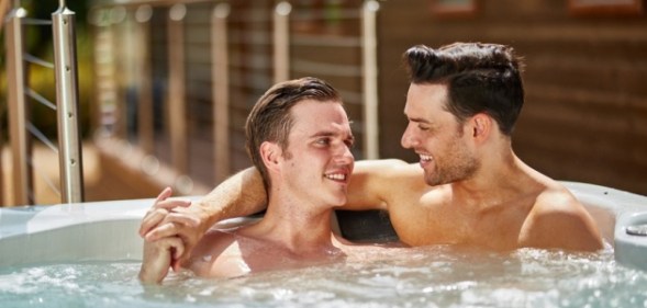 Hoseason holiday boss bans homophobes- gay couple in a hot tub