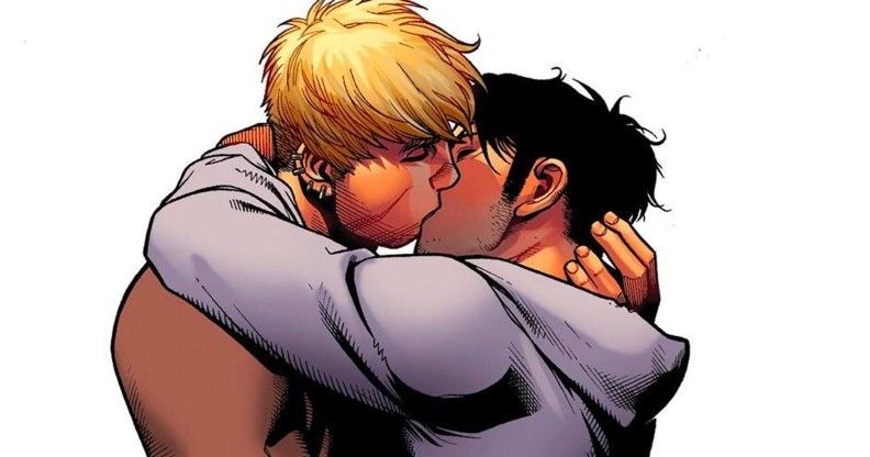 Hukling and Wiccan kissing