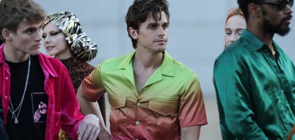 Antoni Porowski (C) arrives for 2019 CFDA Fashion Awards at Brooklyn Museum in New York City. (Rob Kim/GC Images)