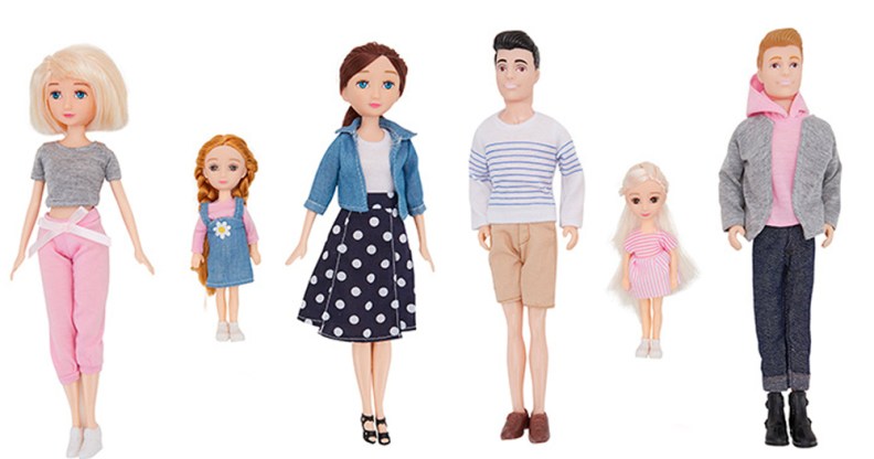 Kmart's same=sex parent family dolls