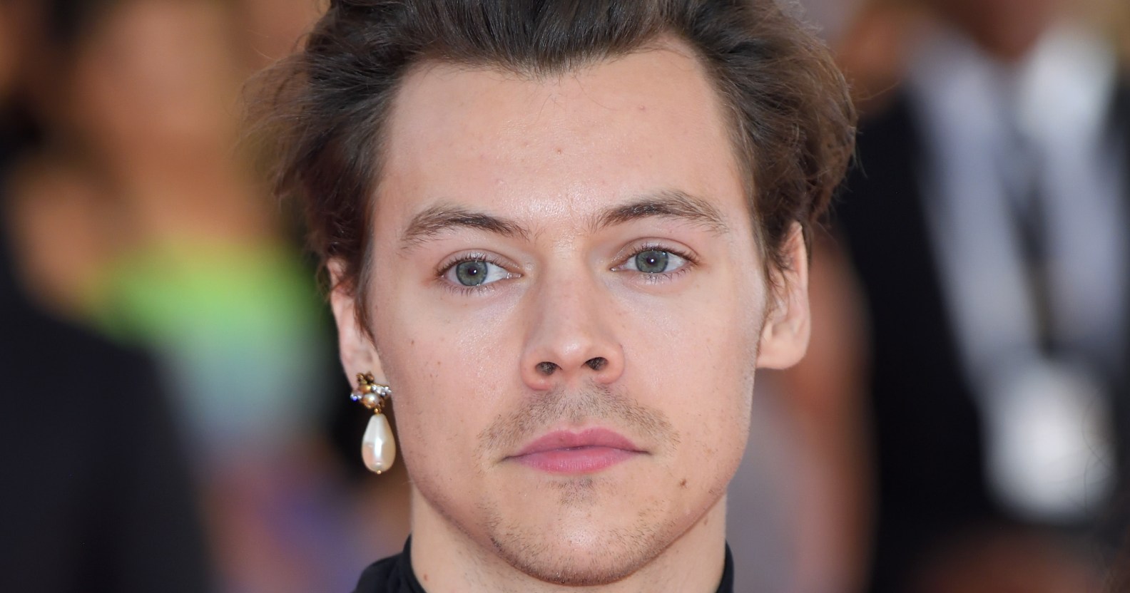 NYT writes story on 'nonbinary gender moment' of men's dangly earrings