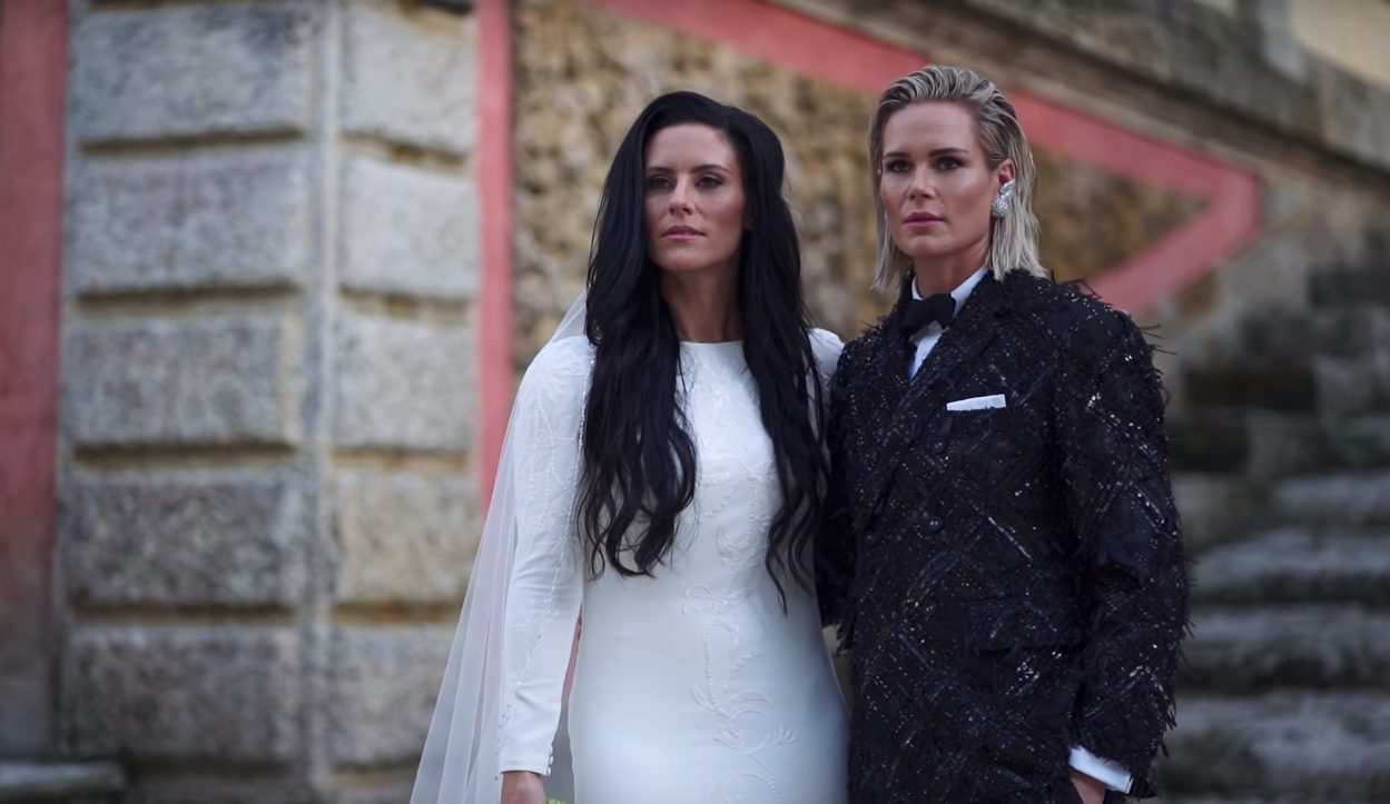Ashlyn Letizzia Lesbian - US national soccer teammates Ashlyn Harris and Ali Krieger get married |  PinkNews