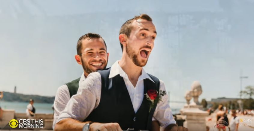 Gay Israel couple get married in Portugal because same-sex marriage is not legal in home country