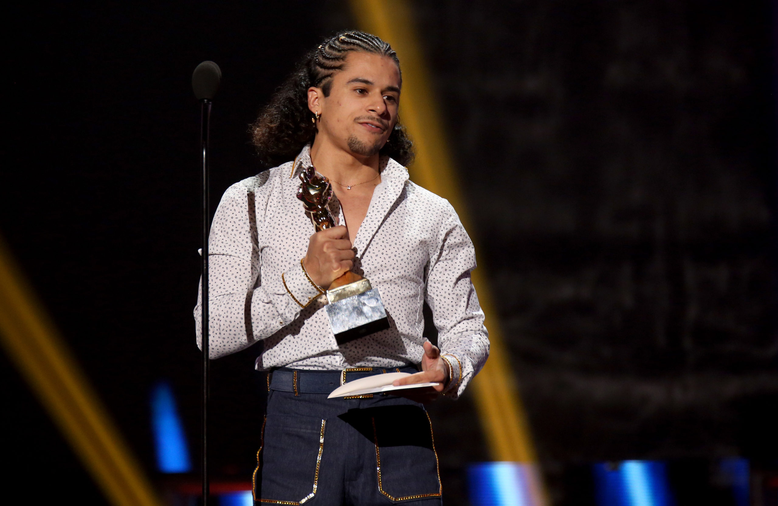 Armond Rizzo: Adult film star drags studio that pays bottoms less