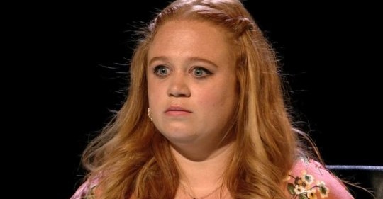 Amanda Henderson, who plays best known for playing Robyn Miller on Casualty, has been crowned a gay icon, the first of 2020. (Screen capture via BBC iPlayer)