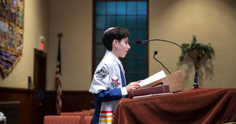 Jewish teen shuns gendered ceremonies for gender-neutral b'nai mitzvah