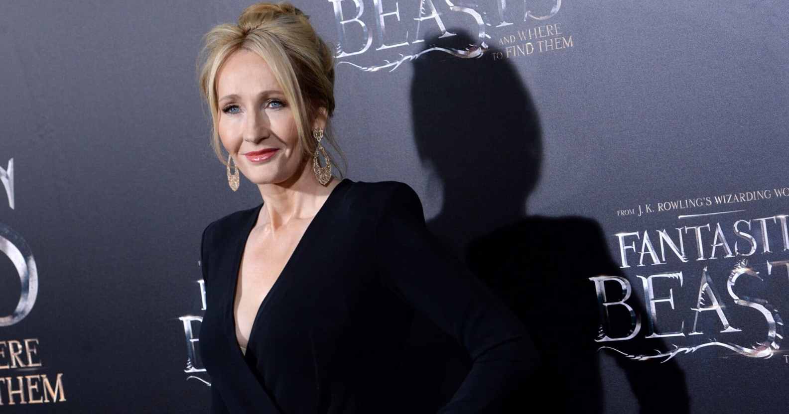 JK Rowling attends the Fantastic Beasts And Where To Find Them world premiere in 2016