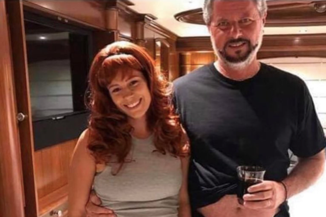 Jerry Falwell Jr: Anti-LGBT uni chief apologises for ‘drunk mess’ picture