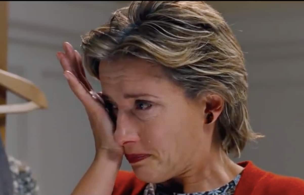 Emma Thompson crying in Love Actually