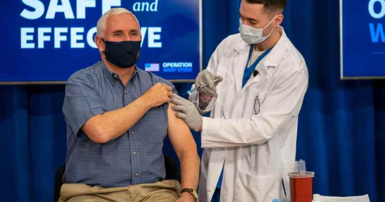 Mike Pence gets the COVID-19 vaccination