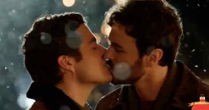 Ben Lewis and Blake Lee kiss in The Christmas Setup on Lifetime