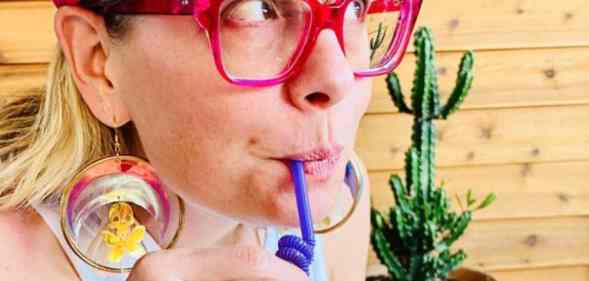 Arizona senator Krysten Sinema colourful drink ring Instagram/@kyrstensinema