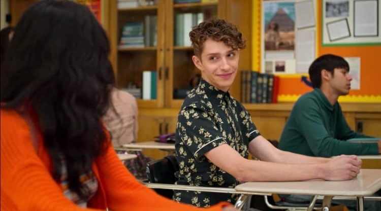 Dino Petrera Jonah Sharpe Mindy Kaling gay Never Have I Ever Netflix