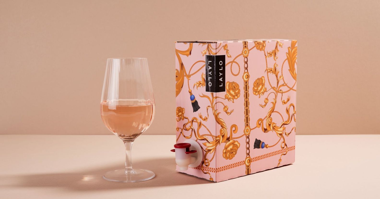 Laylo rosé sustainable wine box