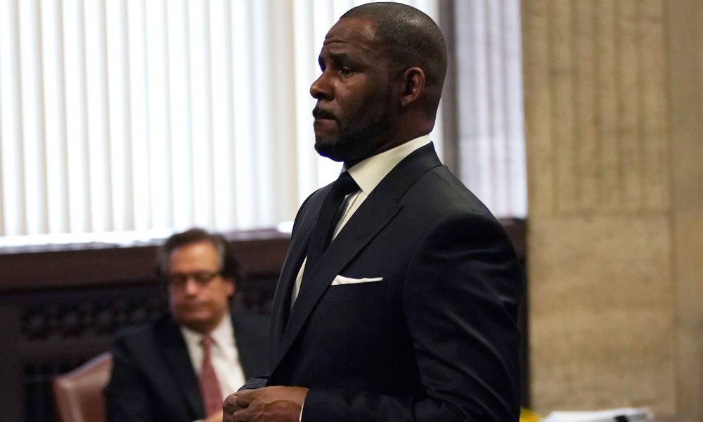 R Kelly attends a hearing on his sex abuse case on 22 March 2019
