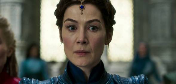 Rosamund Pike plays Moiraine in Amazon Prime Video's The Wheel of Time