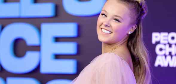 JoJo Siwa celebrates coming out anniversary with sweet Instagram post