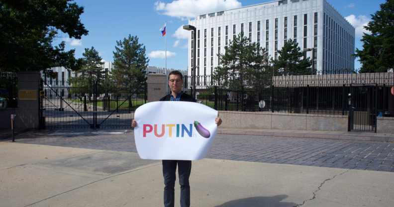 Bogdan Globa protesting against Russia.