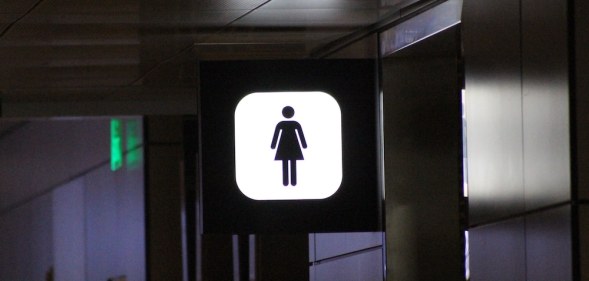 women's toilet sign