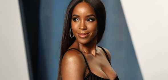 Kelly Rowland attends the 2022 Vanity Fair Oscar Party