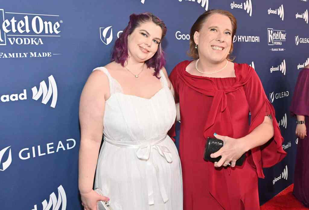 Trailblazing trans Jeopardy! champ Amy Schneider ties the knot with girlfriend Genevieve Davis