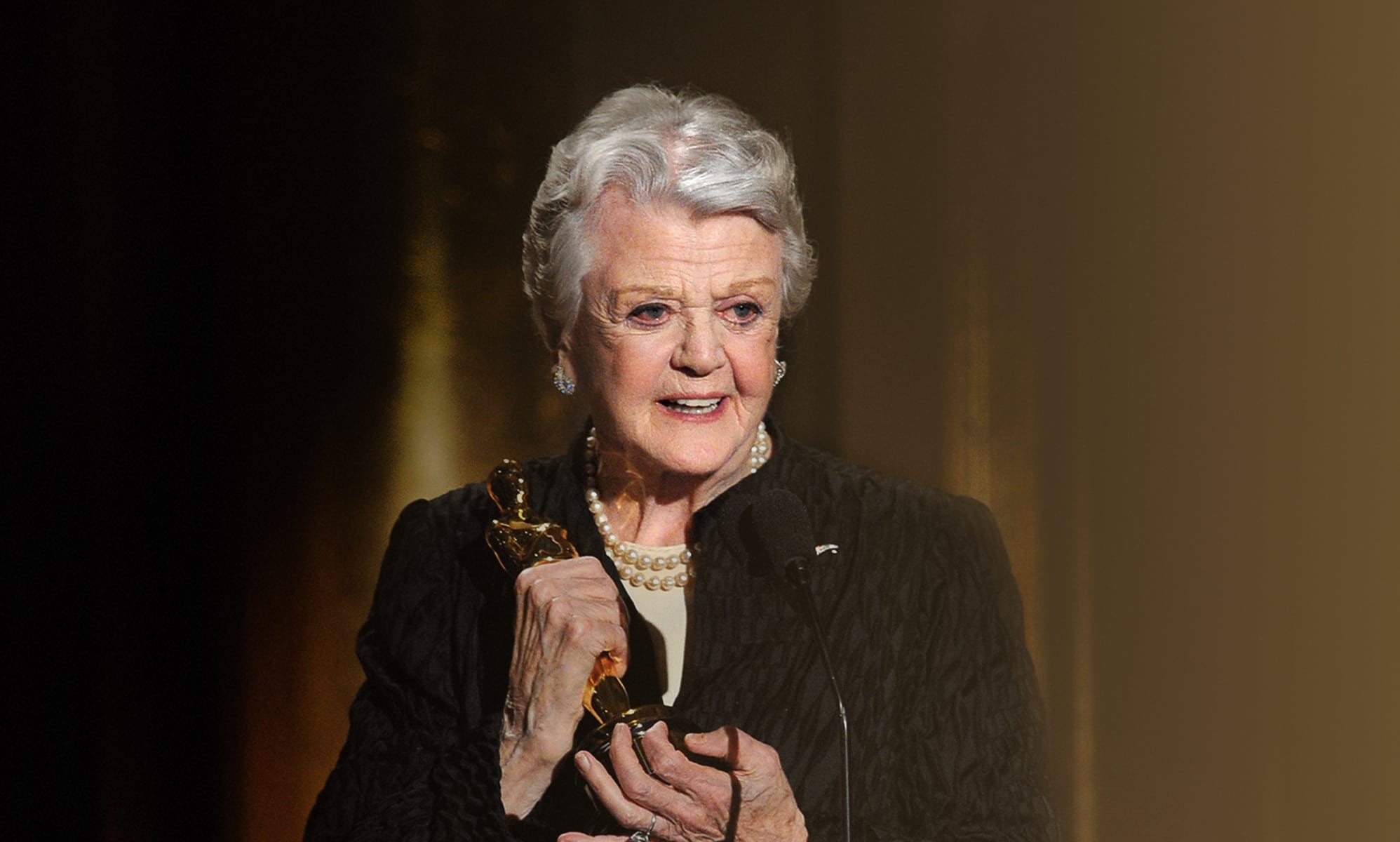 Stars of stage and screen pay tribute to Dame Angela Lansbury