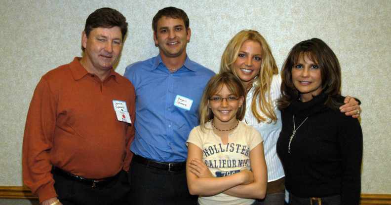 A photo shows pop star Britney Spears with the rest of her family