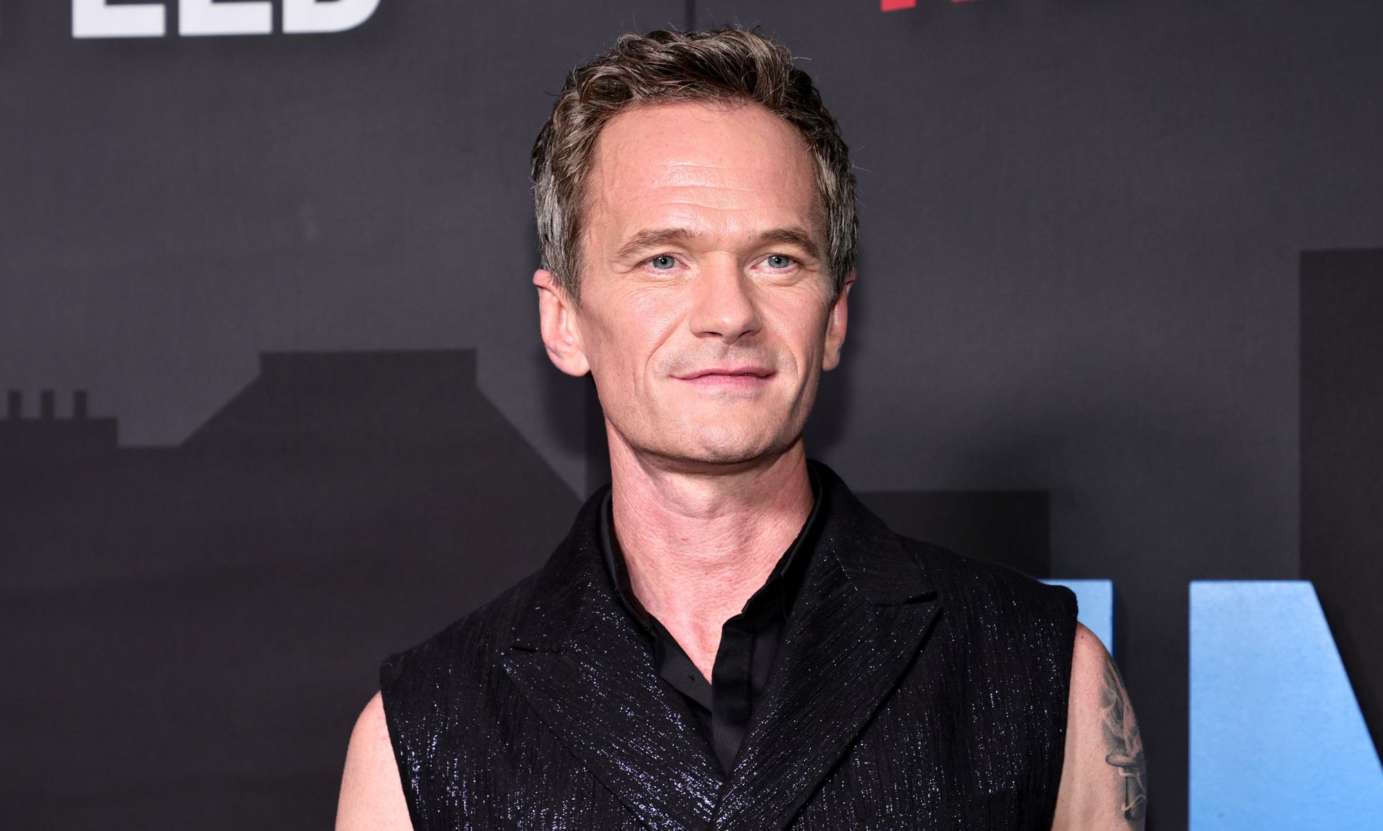 Neil Patrick Harris sentiu pressão para se tornar ‘alvo’ de blogueiros de fofoca