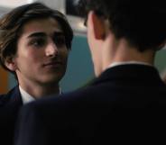 Sebastian Croft's character Ben Hope speaking to Charlie, played by Joe Locke, in Heartstopper.