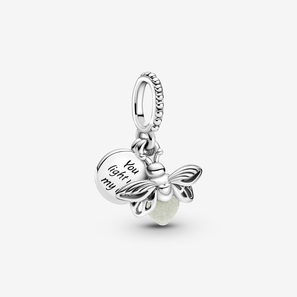 tynd data Overlevelse This Pandora firefly charm is selling out after going viral on TikTok
