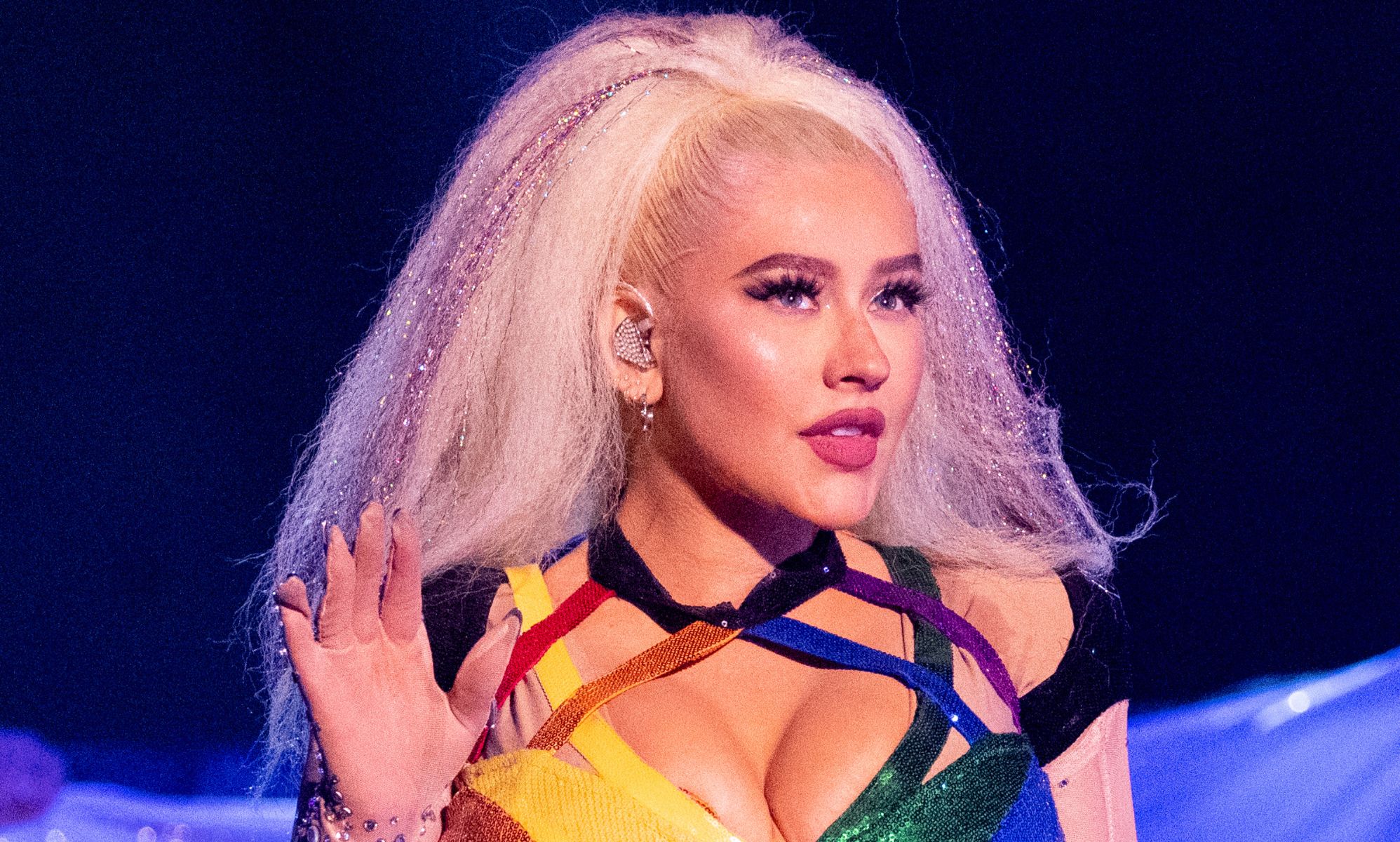 Christina Aguilera Denies Trying to Punch Pink But Did Attempt Kiss - E!  Online